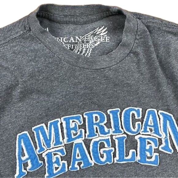 AEO AMERICAN EAGLE OUTFITTERS CHARCOAL GREY TEE UNISEX T-SHIRT LETTERED LOGO M - Picture 1 of 6